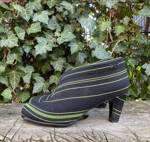 Zo goed als nieuw Pumps van United Nude maat 37