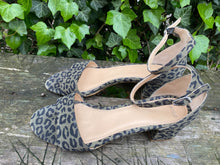 Afbeelding in Gallery-weergave laden, Nieuwe sandalen van Manfield maat 41