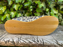 Afbeelding in Gallery-weergave laden, Zo goed als nieuw Sneakers van Philippe Model maat 38