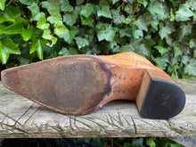 Afbeelding in Gallery-weergave laden, Mooie vintage laarzen van Sendra maat 41 (7,5)