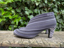 Afbeelding in Gallery-weergave laden, Z.g.a.n. Pumps/laarsjes van United Nude maat 37