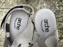 Afbeelding in Gallery-weergave laden, Nieuwe sandalen van Arche maat 37