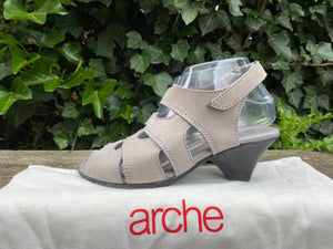Nieuwe sandalen van Arche maat 37