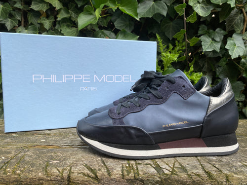 Zo goed als nieuw. Sneakers van Philippe Model maat 37
