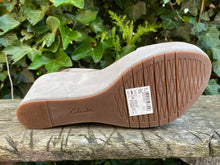 Afbeelding in Gallery-weergave laden, Nieuwe sandalen/plateauzolen van Clarks maat 40 (6,5)