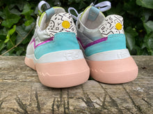 Afbeelding in Gallery-weergave laden, Nieuwe sneakers van Floris van Bommel maat 39