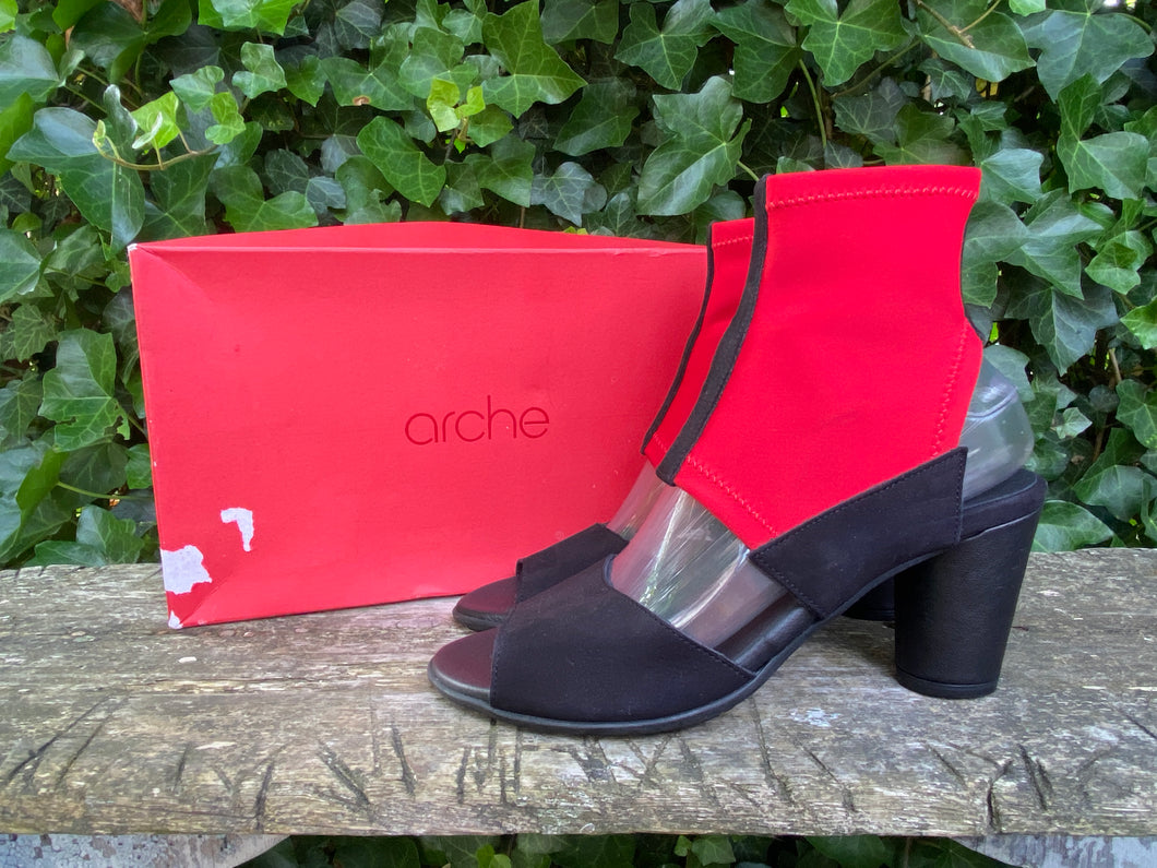 Nieuwe aparte sandalen van Arche maat 39 Lotteshoes4you