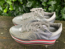 Afbeelding in Gallery-weergave laden, Z.g.a.n. Plateau sneakers van Philippe Model maat 38
