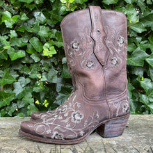 Afbeelding in Gallery-weergave laden, Z.g.a.n. Cowboy laarzen van Sendra maat 36 (4)