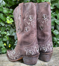 Afbeelding in Gallery-weergave laden, Z.g.a.n. Cowboy laarzen van Sendra maat 36 (4)
