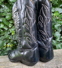 Afbeelding in Gallery-weergave laden, Mooie cowboylaarzen cowboy boots van Sendra maat 44
