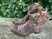 Afbeelding in Gallery-weergave laden, Zo goed als nieuw Laarzen van Sendra maat 39
