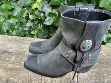 Afbeelding in Gallery-weergave laden, Zo goed als nieuw Cowboylaarzen western boots van Sendra maat 37