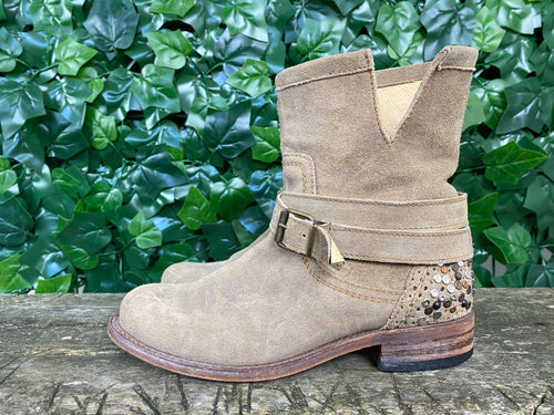 Zo goed als nieuw Laarzen van Sendra maat 37
