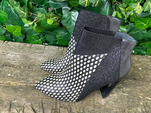 Nieuwe Laarsjes van United Nude maat 36