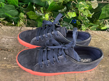 Afbeelding in Gallery-weergave laden, Nieuwe sneakers van Camper maat 39