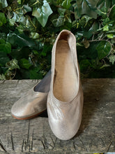 Afbeelding in Gallery-weergave laden, Nieuwe ballerina&#39;s van Fred de la Bretoniere maat 36