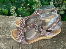 Afbeelding in Gallery-weergave laden, Z.g.a.n. Sandalen van Gabor maat 40 (UK 6,5)