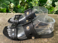 Afbeelding in Gallery-weergave laden, Nieuwe slippers van Lola Cruz maat 38