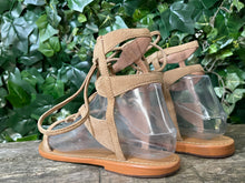 Afbeelding in Gallery-weergave laden, Nieuwe Sandalen van Minnetonka maat 38