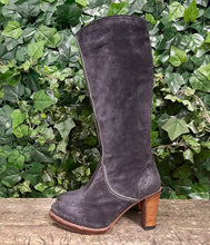 Afbeelding in Gallery-weergave laden, Z.G.A.N laarzen van Sendra maat 39 (uk 6)