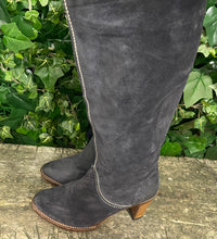 Afbeelding in Gallery-weergave laden, Z.G.A.N laarzen van Sendra maat 39 (uk 6)