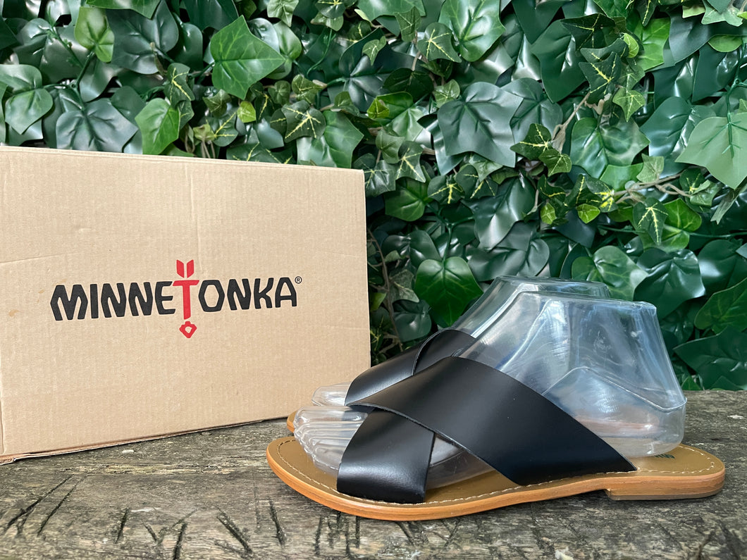 Nieuwe slippers van Minnetonka maat 39