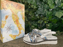 Afbeelding in Gallery-weergave laden, Nieuwe Sandalen van Arriva maat 37