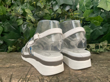 Afbeelding in Gallery-weergave laden, Nieuwe Sandalen van Arriva maat 37
