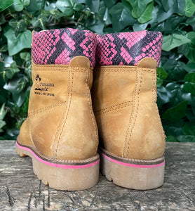 Zo goed als nieuw .boots van Panama Jack maat 37