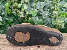 Afbeelding in Gallery-weergave laden, Nieuwe slippers van Q-Fit maat 36
