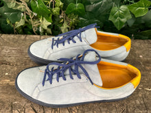 Afbeelding in Gallery-weergave laden, Nieuwe sneakers van Undandy maat 43