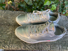 Afbeelding in Gallery-weergave laden, Z.g.a.n. Sneakers van Philippe Model maat 38