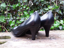 Afbeelding in Gallery-weergave laden, Nieuwe pumps van Aerosoles maat 35.5