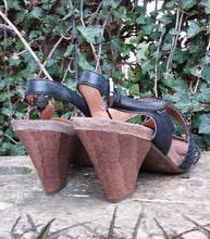 Afbeelding in Gallery-weergave laden, z.g.a.n sandalen van caprice maat 38.5