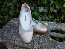 Afbeelding in Gallery-weergave laden, Nieuwe instappers van JJ Footware maat 36