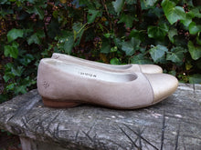 Afbeelding in Gallery-weergave laden, Nieuwe instappers van JJ Footware maat 36
