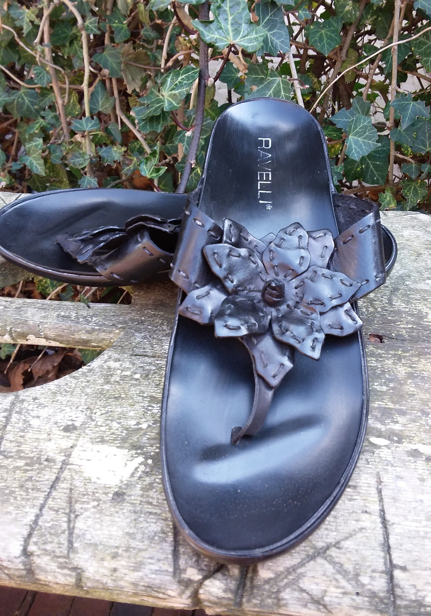 Ravelli slippers shop